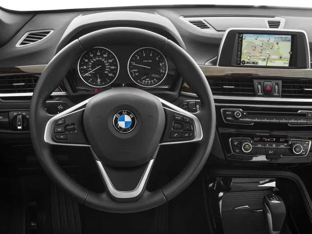 Used 2017 Alpine White BMW xDrive28i image 7