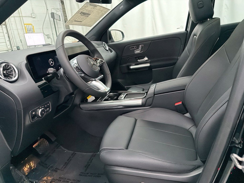 New 2026 Night Black Mercedes-Benz GLA 250 image 12