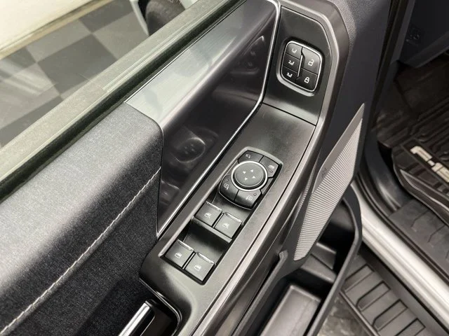 Used 2024 White Ford LARIAT image 11
