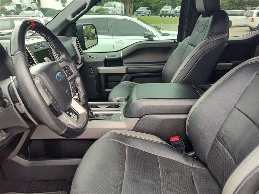 Used 2018 Magnetic Ford Raptor image 9