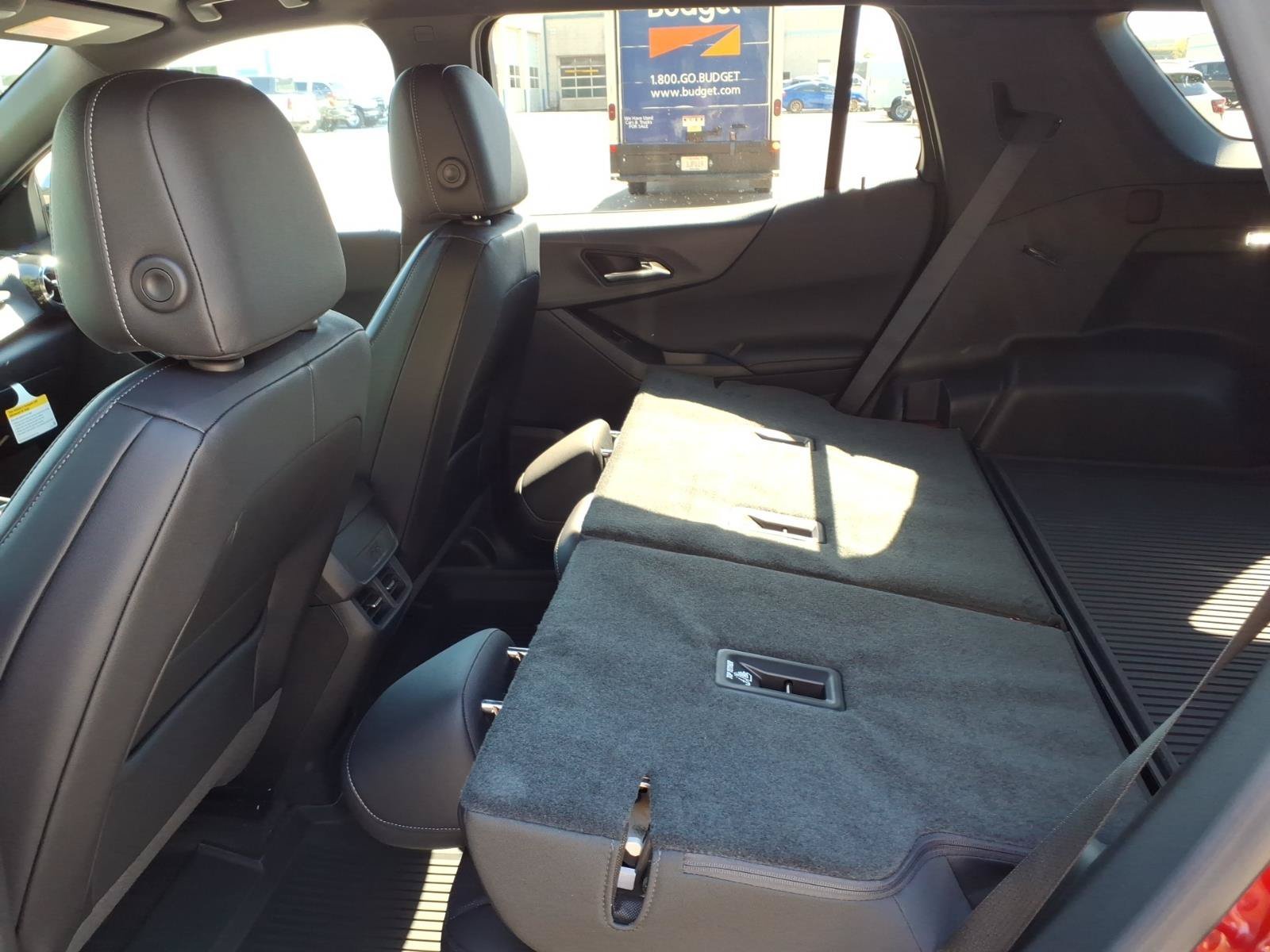2027 Chevrolet Equinox LT - Photo 14