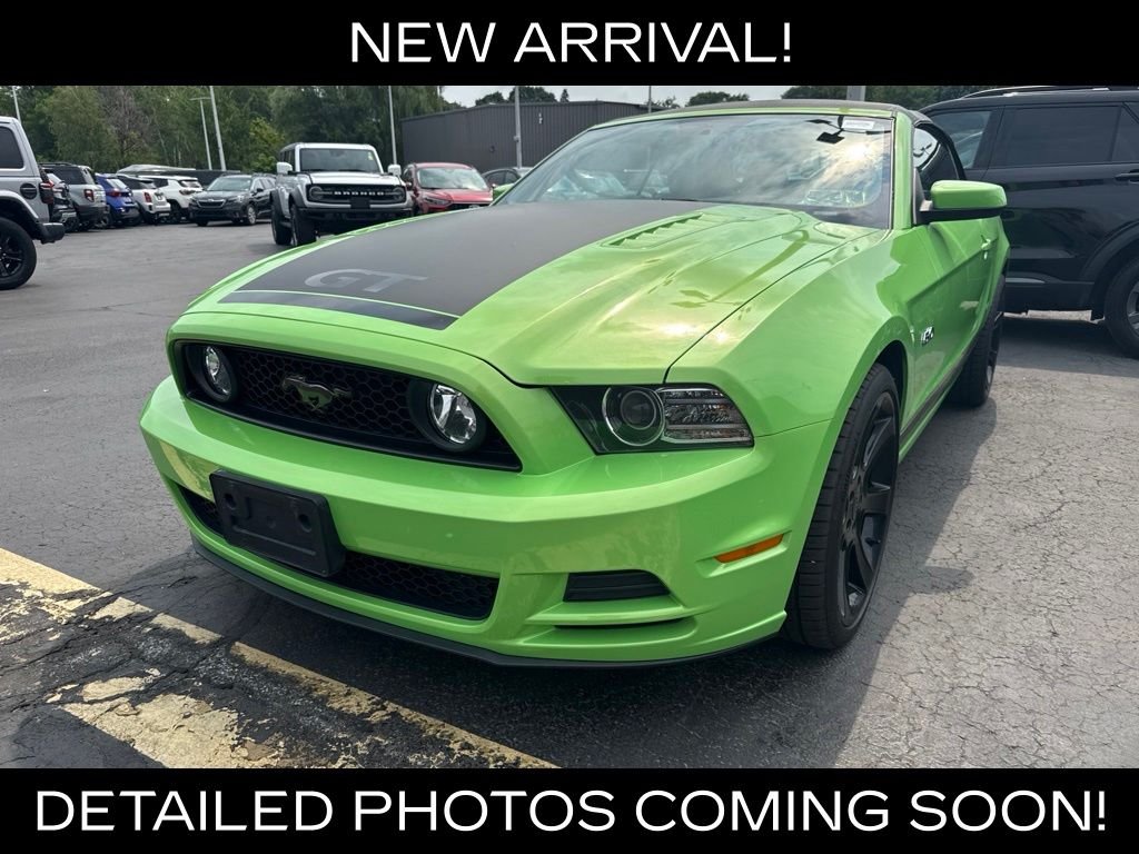 Used 2014  Ford GT image 1
