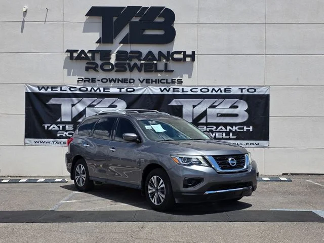 Used 2020 Gray Nissan S image 5