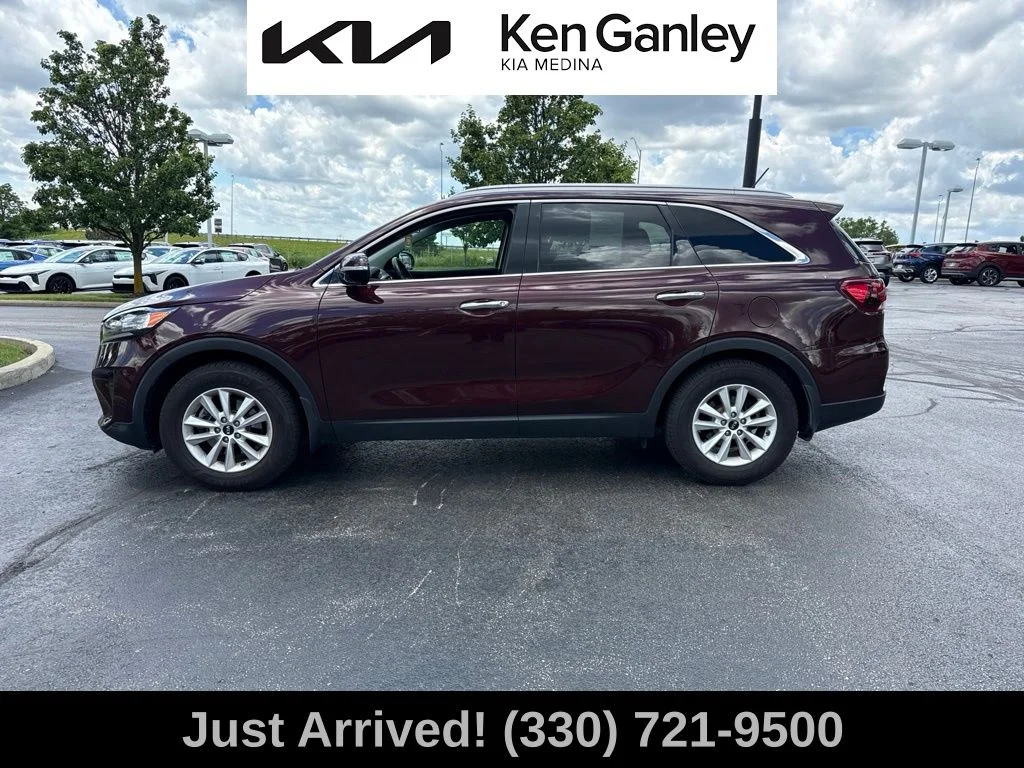 Certified Used 2020 Purple Kia LX image 2