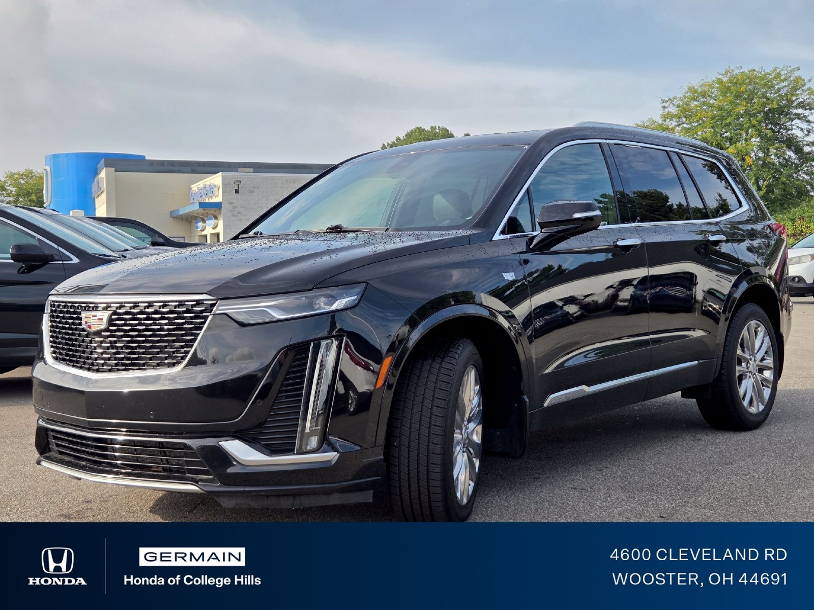 Used 2021 Black Metallic Cadillac Premium Luxury image 13