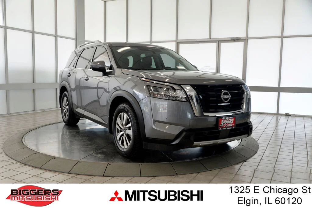 2023 Nissan Pathfinder SL 4WD's photo