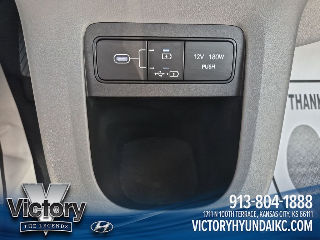 Used 2025 Green Hyundai SE image 32