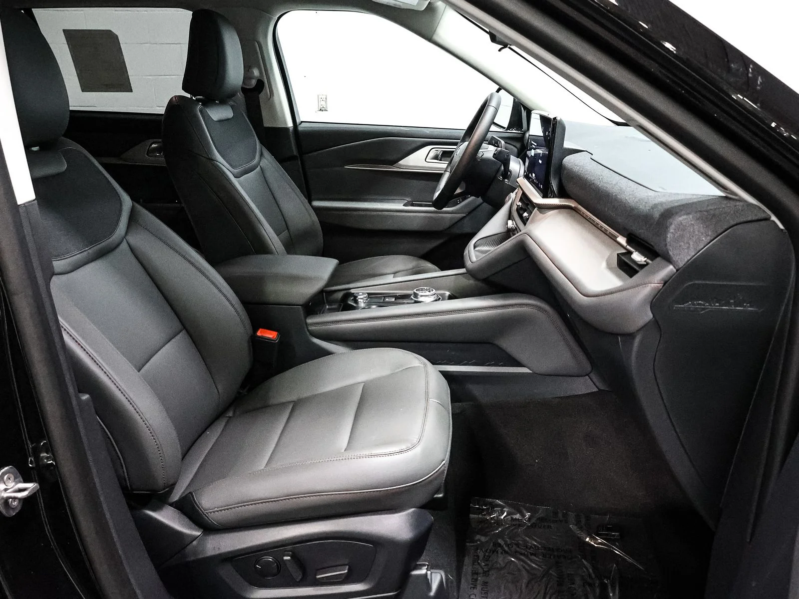 New 2026 Agate Black Metallic Ford Active image 21