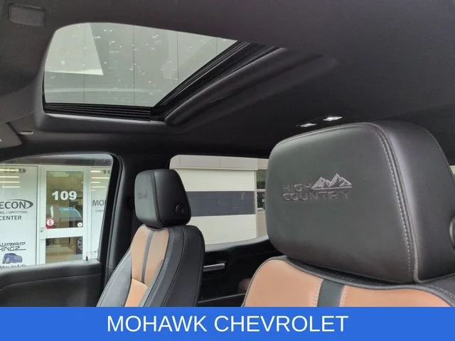Certified Used 2022 Mosaic Black Metallic Chevrolet High Country image 20