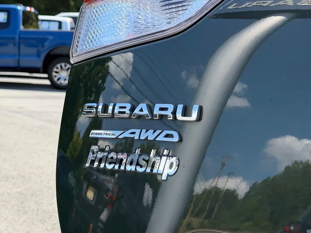 Used 2022 Green Subaru Limited image 29