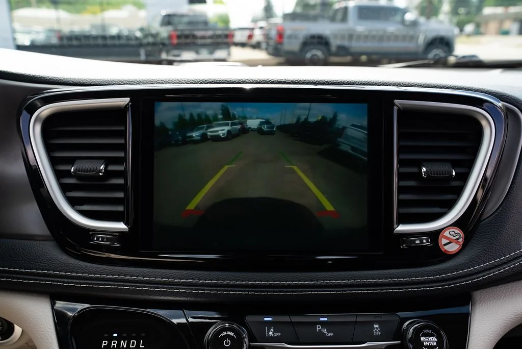 Used 2023 White Chrysler Touring L image 16