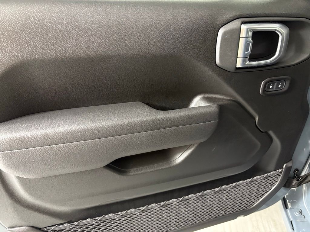 New 2026 Anvil Clear-Coat Exterior Paint Jeep Sport image 13