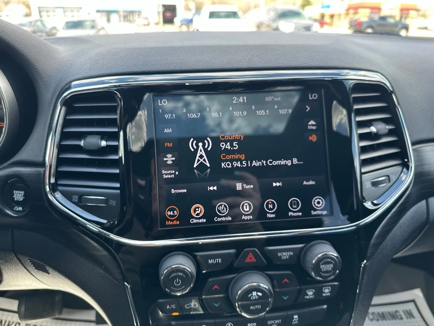 Used 2020 Red Jeep Altitude image 45