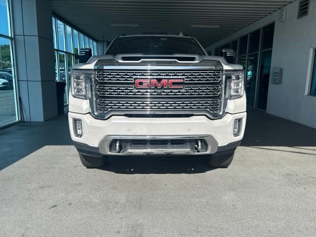 Used 2023 White GMC Denali image 2