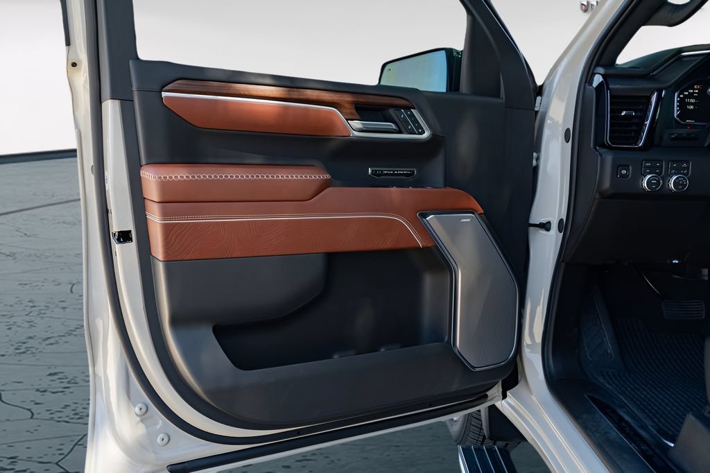 New 2026 Coastal Dune GMC Denali Ultimate image 17