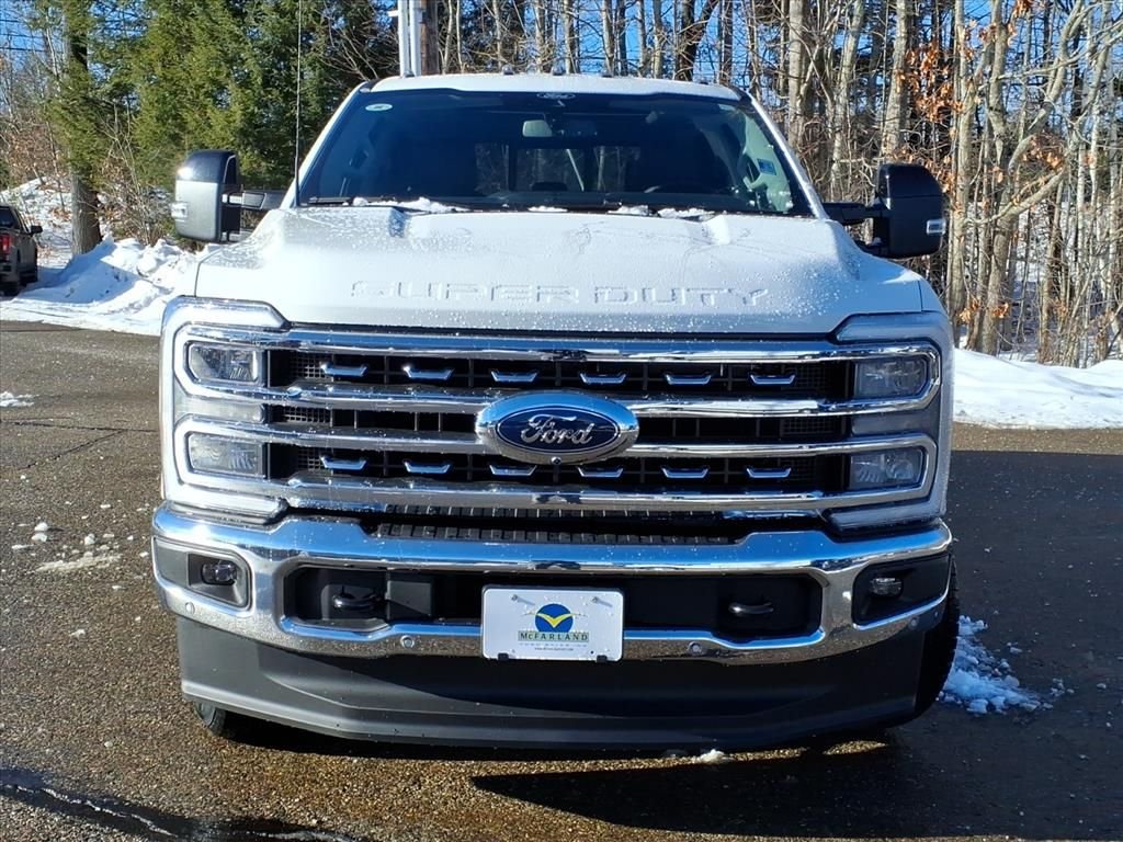 New 2026 Star White Metallic Tri-Coat Ford F-250® Lariat® image 3
