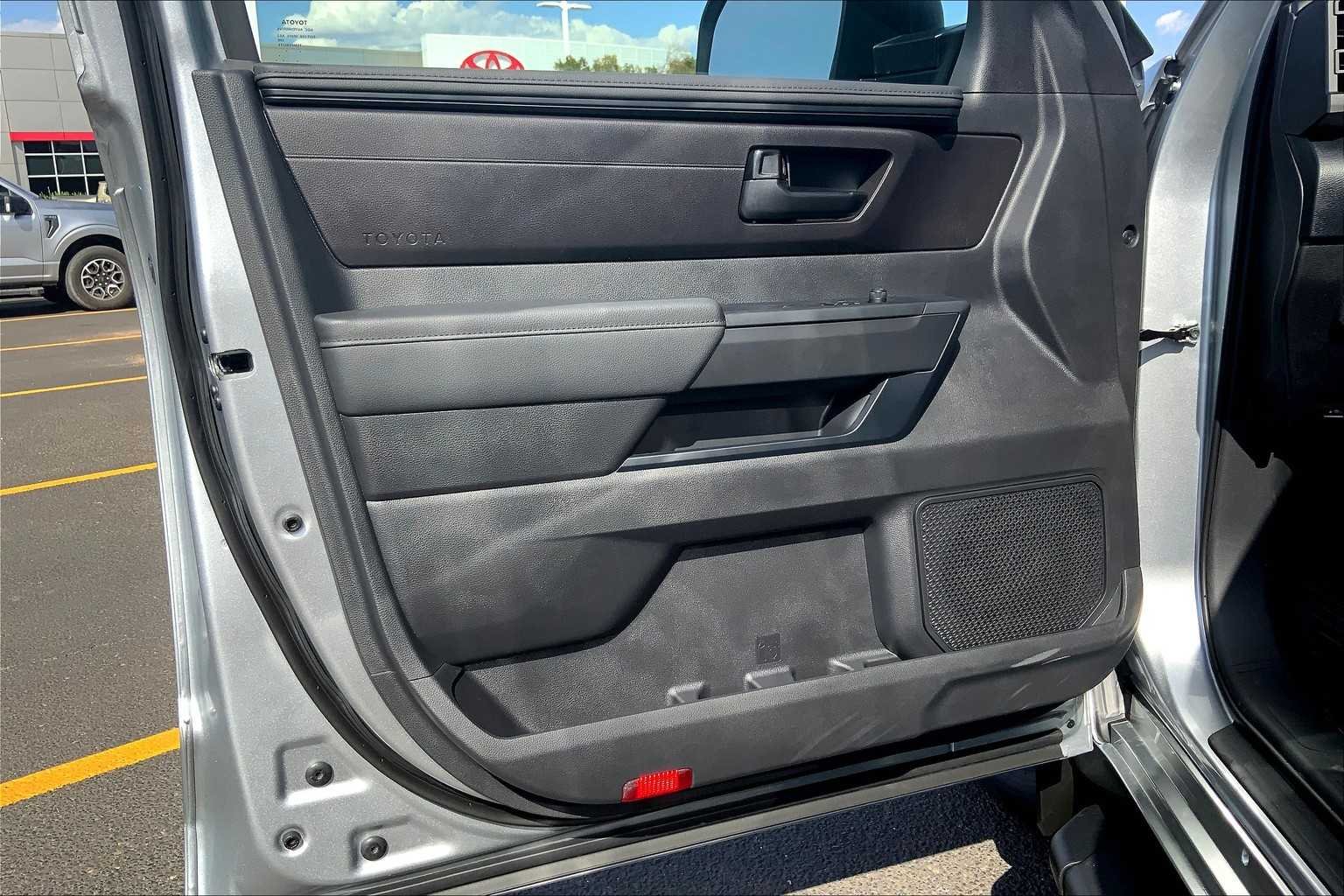 2026 Toyota Tundra SR - Photo 10