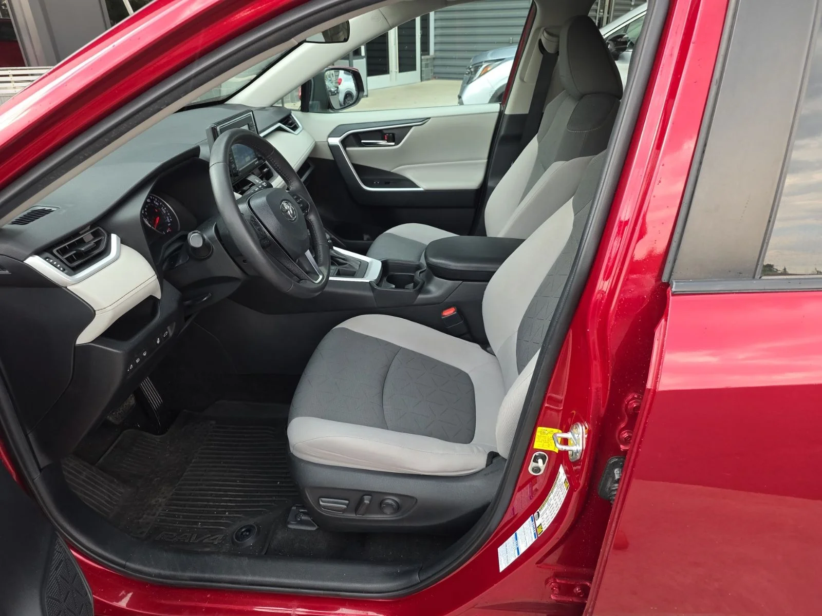Used 2021 Pearl Toyota XLE image 12