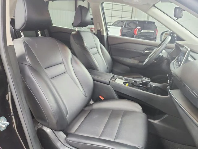 Used 2023 Black Nissan SV image 36