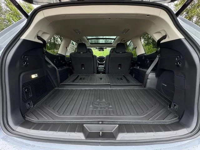 New 2026 ICE SILVER METALLIC Subaru Limited 7-Passenger image 11