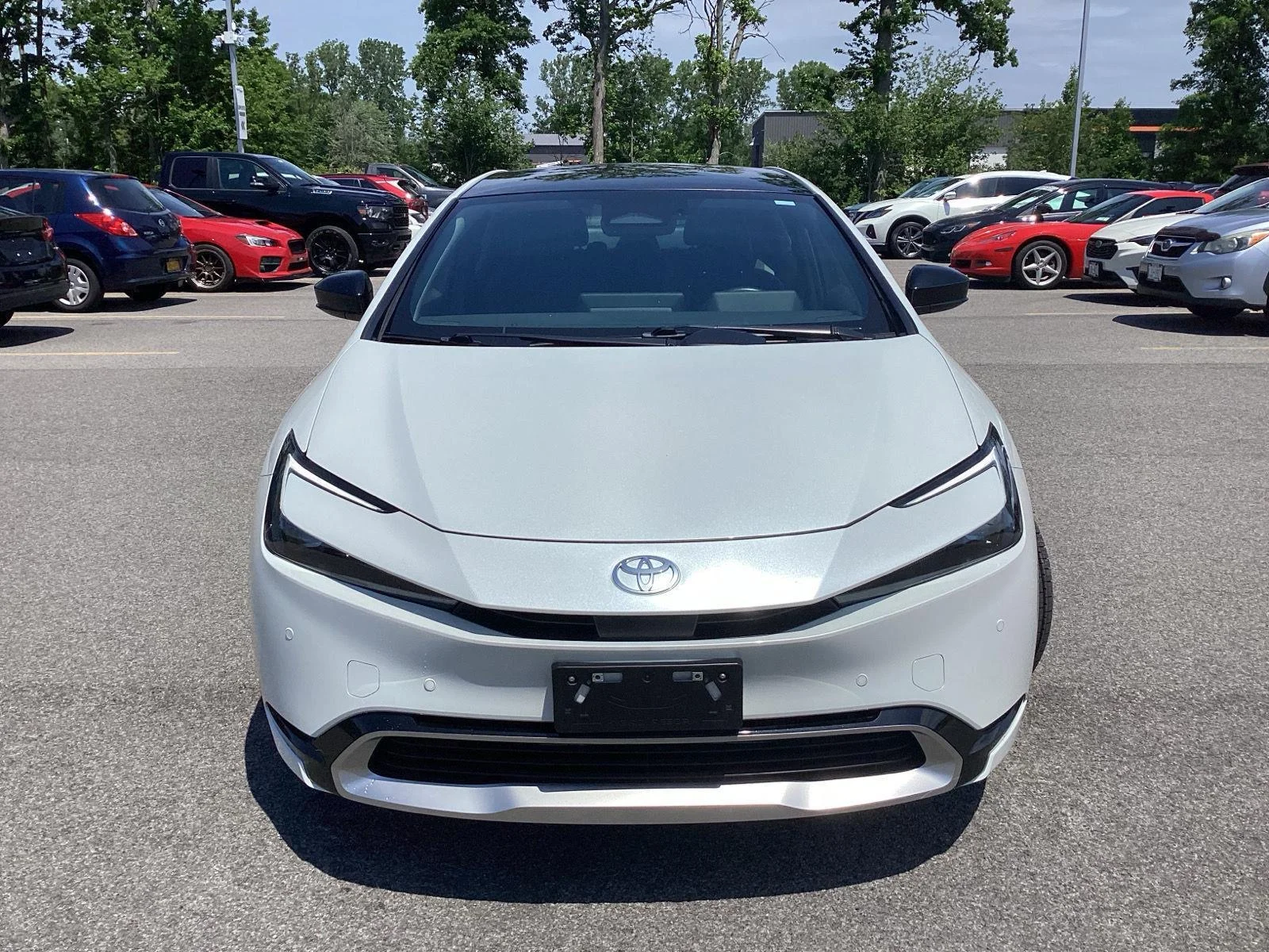 Used 2023 Wind Chill Pearl Toyota XSE image 2