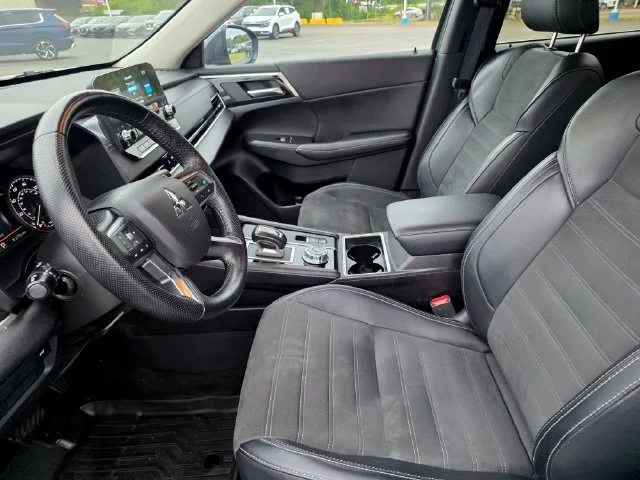 2024 Mitsubishi Outlander SE - Photo 21