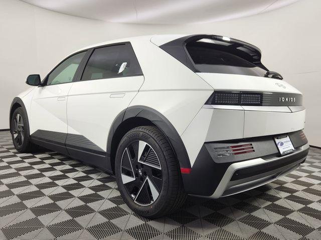 New 2026 White Hyundai SEL image 3
