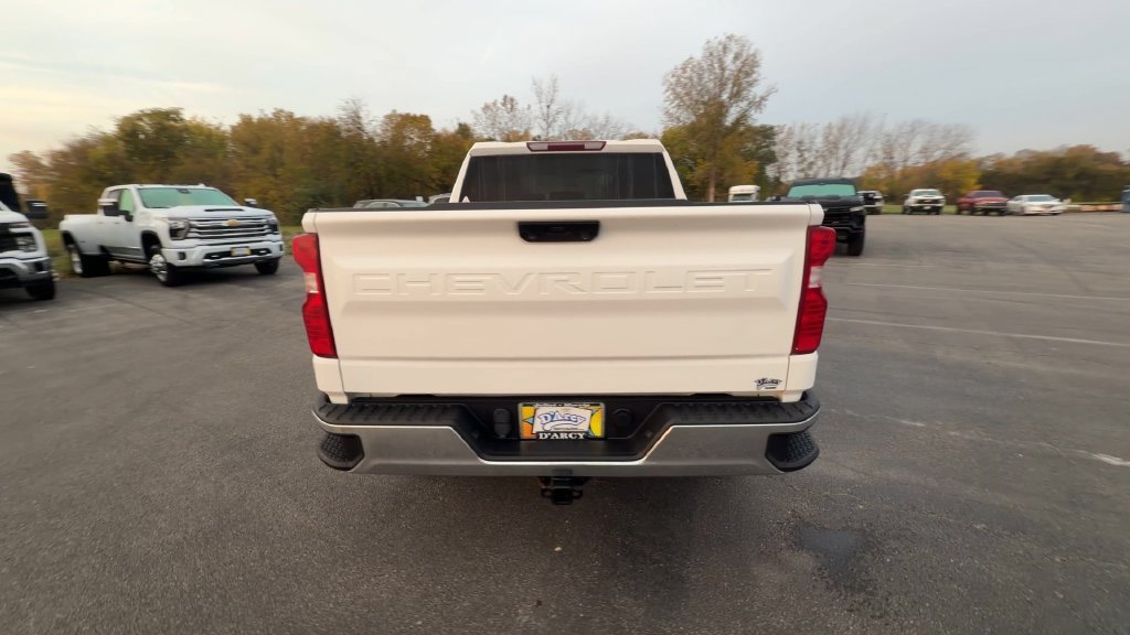 2024 Chevrolet Silverado 1500 LT - Photo 7