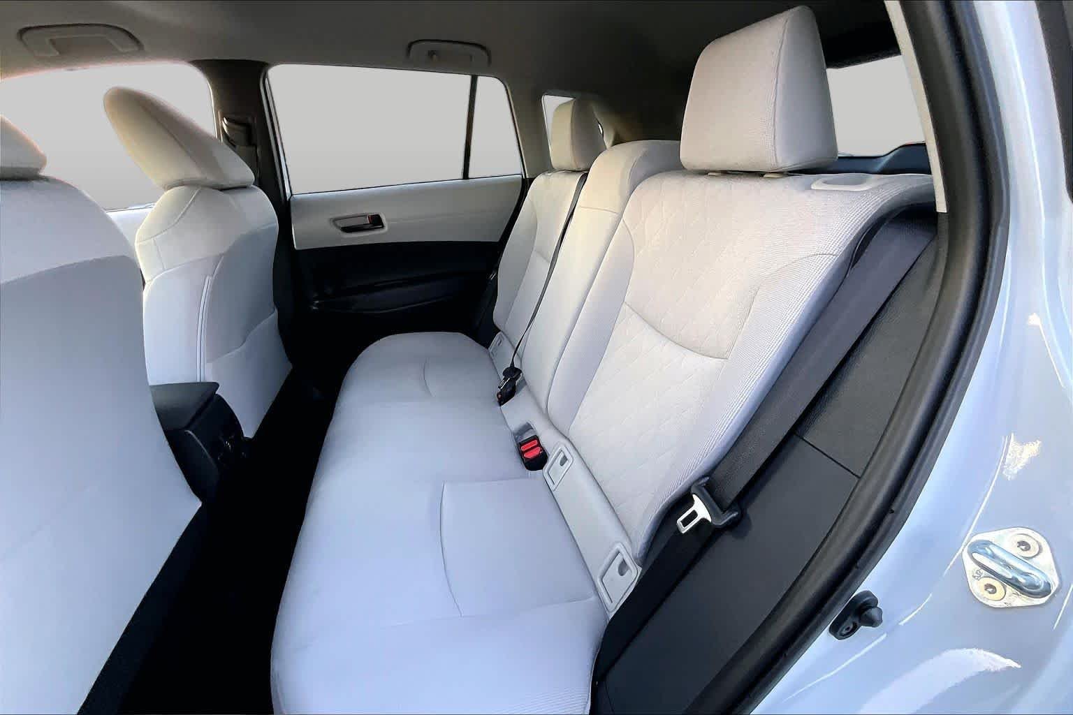 Used 2026 Wind Chill Pearl Toyota LE image 20