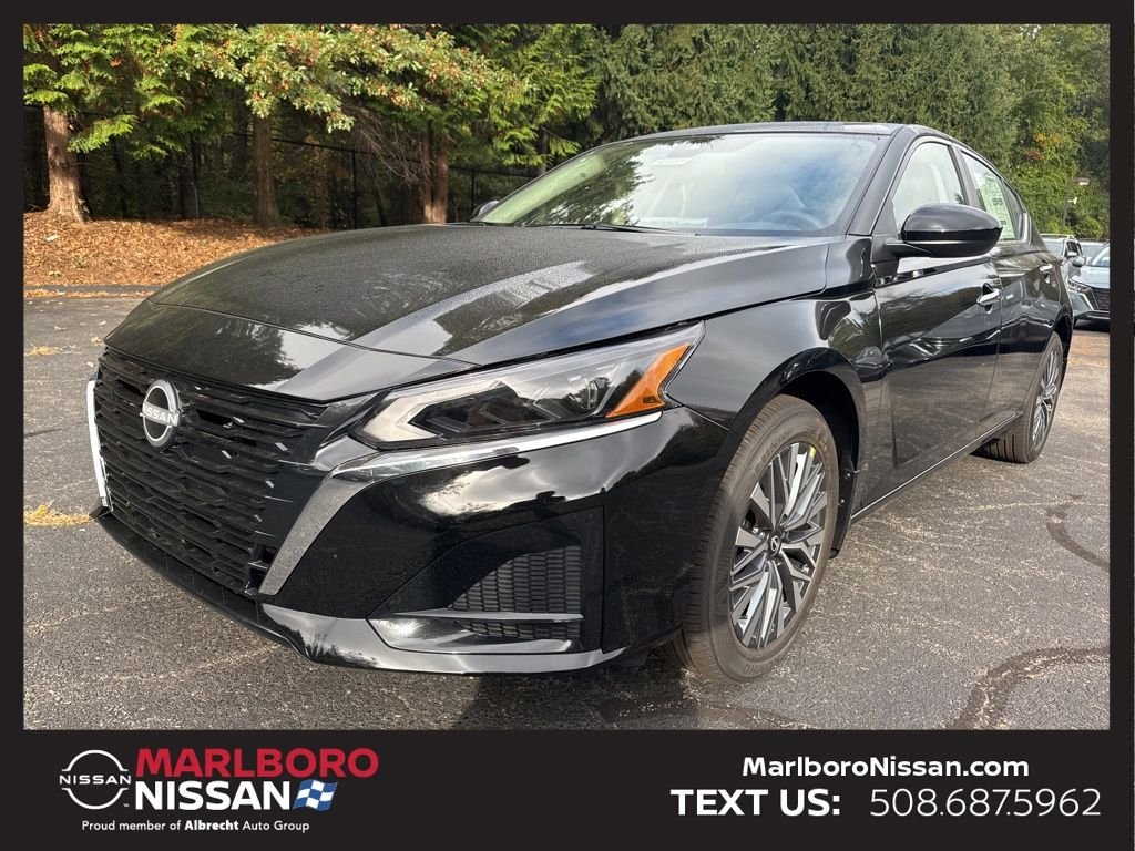 2025 Nissan Altima SV - Photo 3