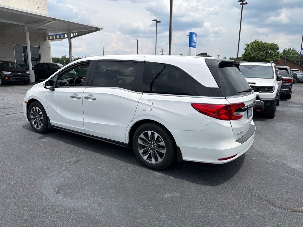 Used 2024 Silver Honda EX-L image 5