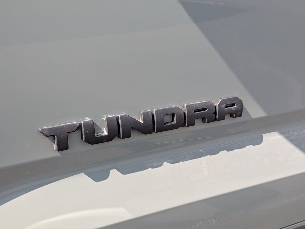 2025 Toyota Tundra SR5 - Photo 9