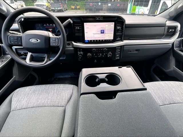 New 2026 Agate Black Metallic Ford XLT image 6