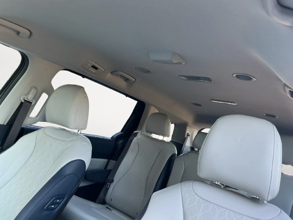 Used 2025 White Kia EX image 17