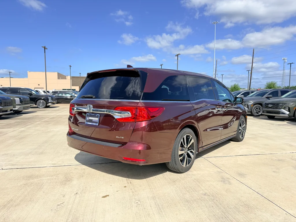 Used 2019 Deep Scarlet Pearl Honda Elite image 6