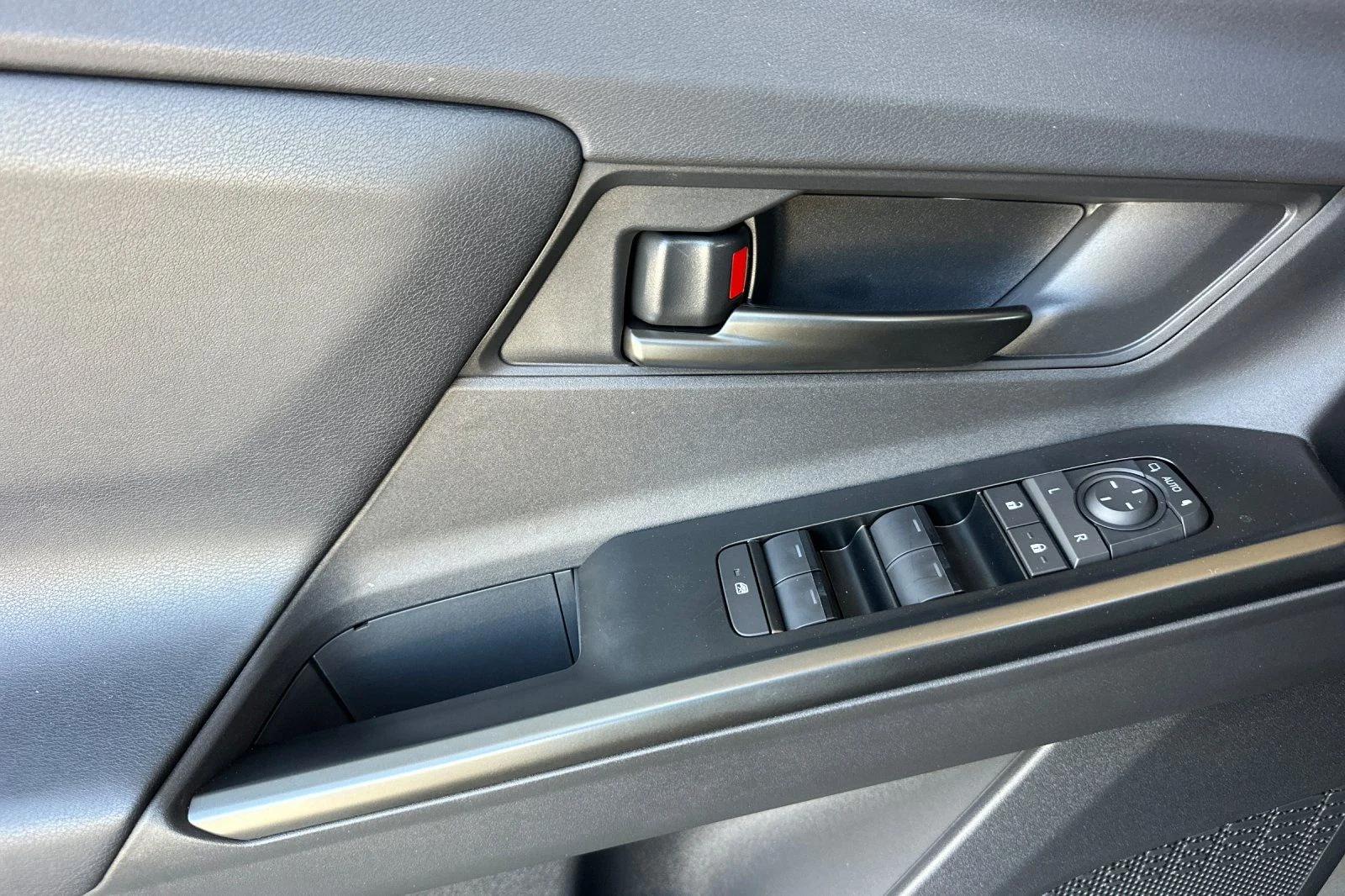 New 2026  Toyota XLE Plus image 11