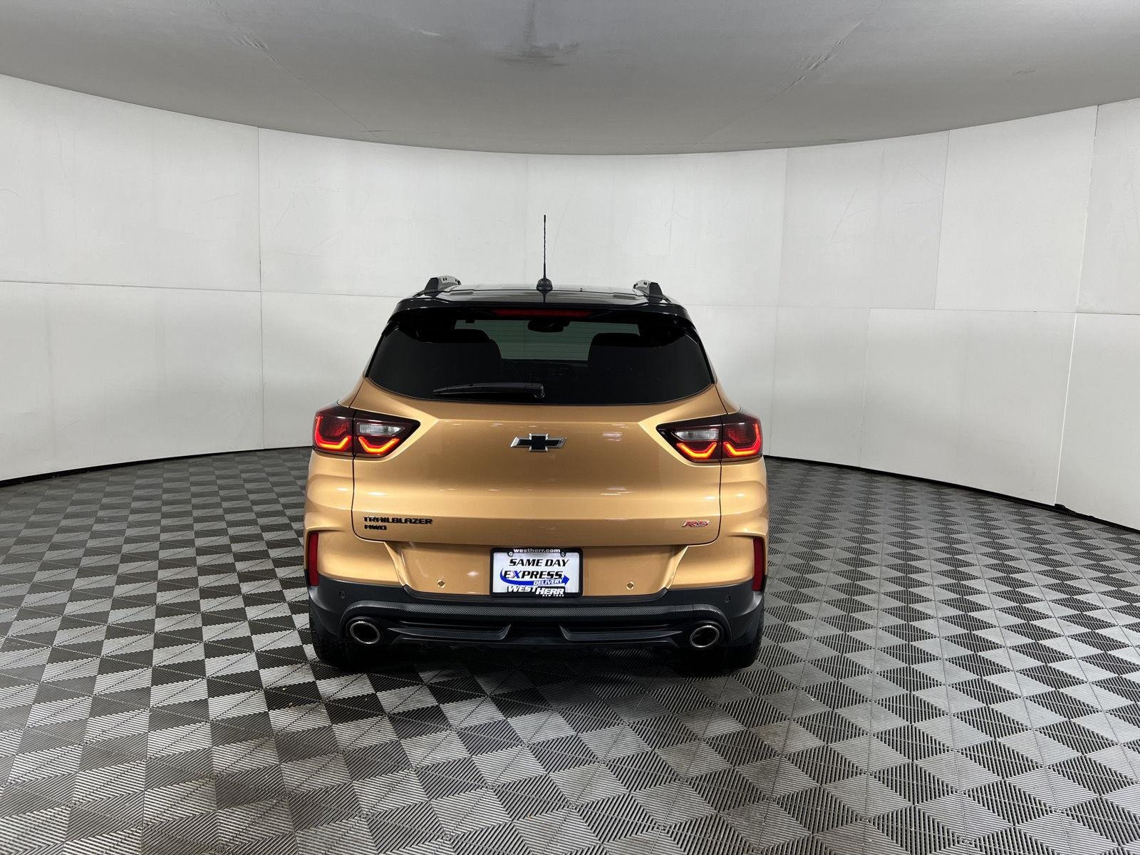 Used 2024 Copper Harbor Metallic Chevrolet RS image 28