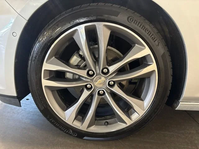 Used 2022 Silver Ice Metallic Chevrolet Premier image 7
