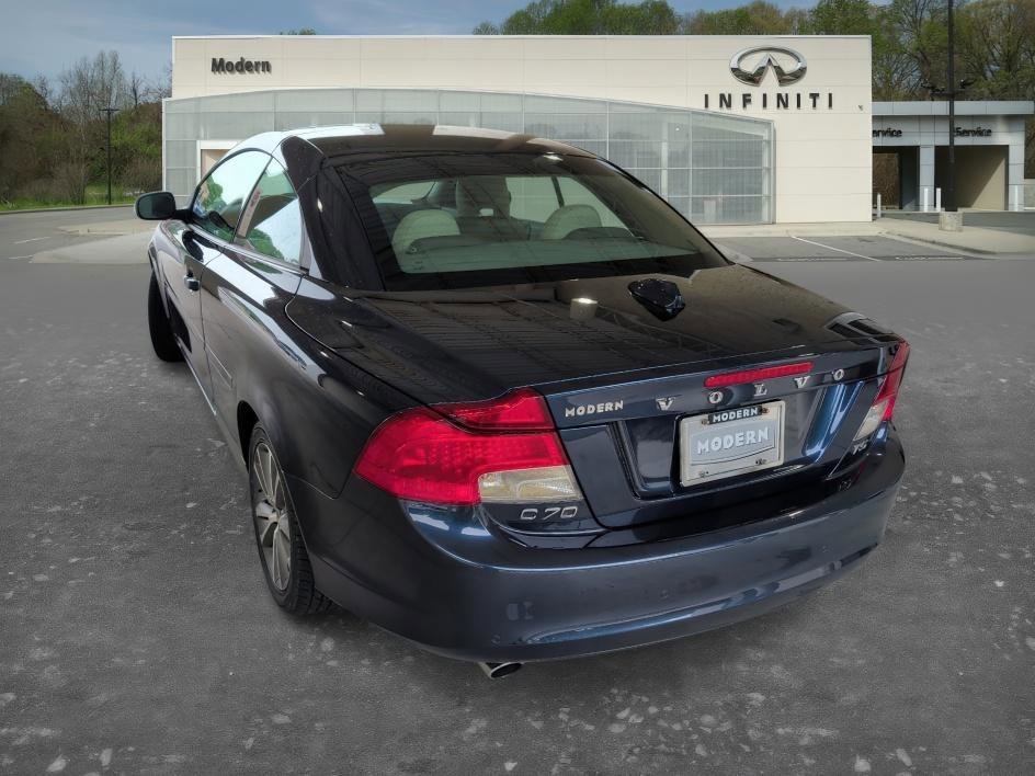 Used 2013 Caspian Blue Metallic Volvo T5 image 5