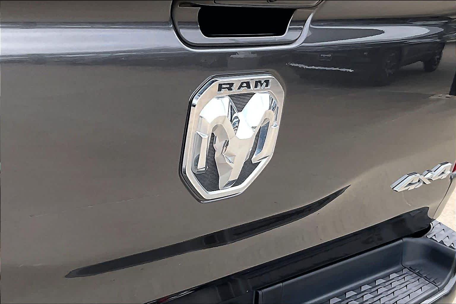 Used 2023 Granite Crystal Metallic Clearcoat Ram Laramie image 30