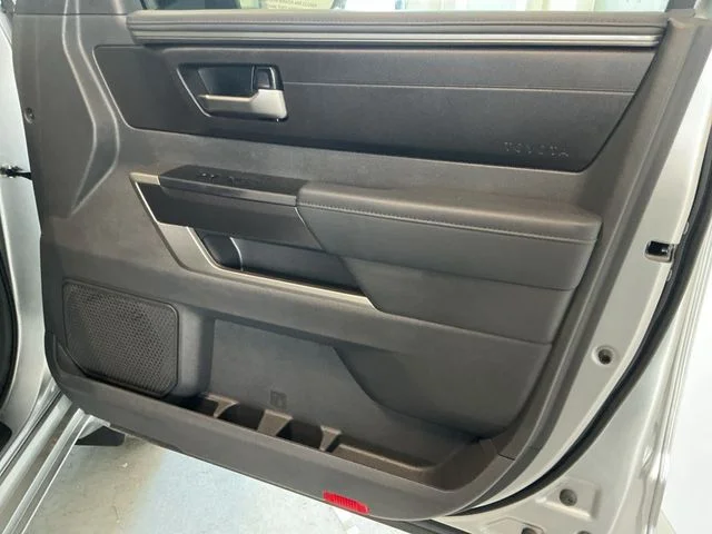 2026 Toyota Tundra SR5 - Photo 23