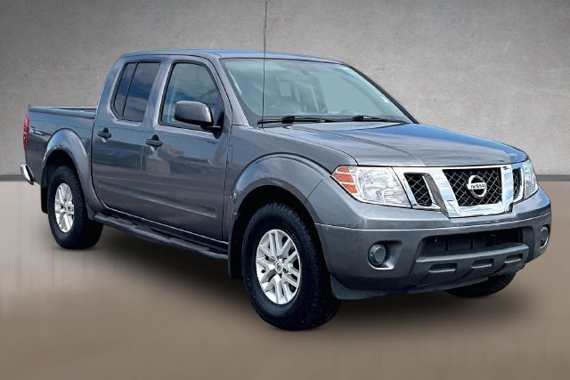 Used 2021 Gray Nissan SV image 8