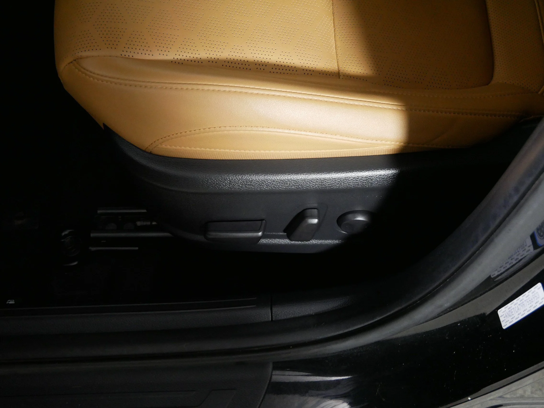 Used 2024 Fusion Black Kia SX image 20