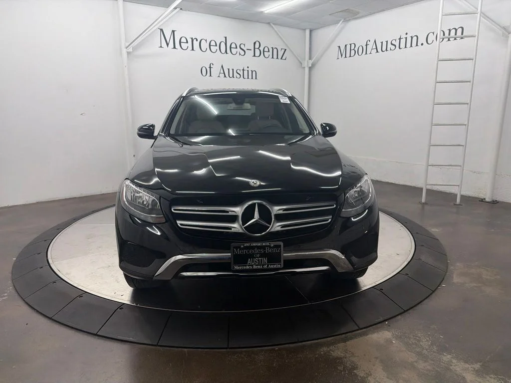 Used 2018  Mercedes-Benz GLC 300 image 2