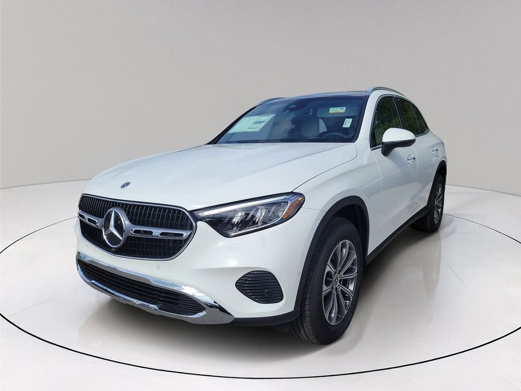 New 2026 White Mercedes-Benz GLC 300 image 3