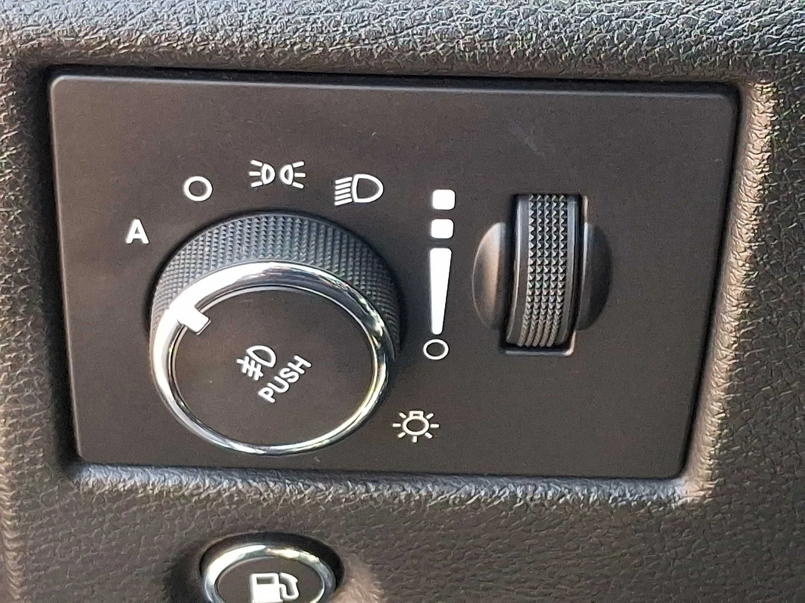Used 2021 Sting Gray Clearcoat Jeep Trailhawk image 26