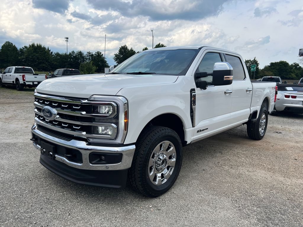 New 2026 White Ford Lariat image 3