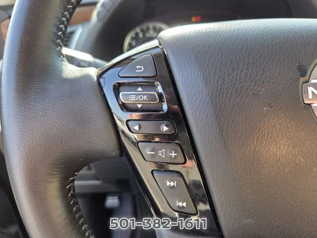 Used 2023 White Nissan SL image 25