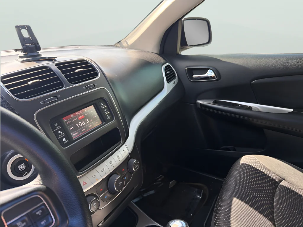 Used 2020 Red Dodge SE image 29