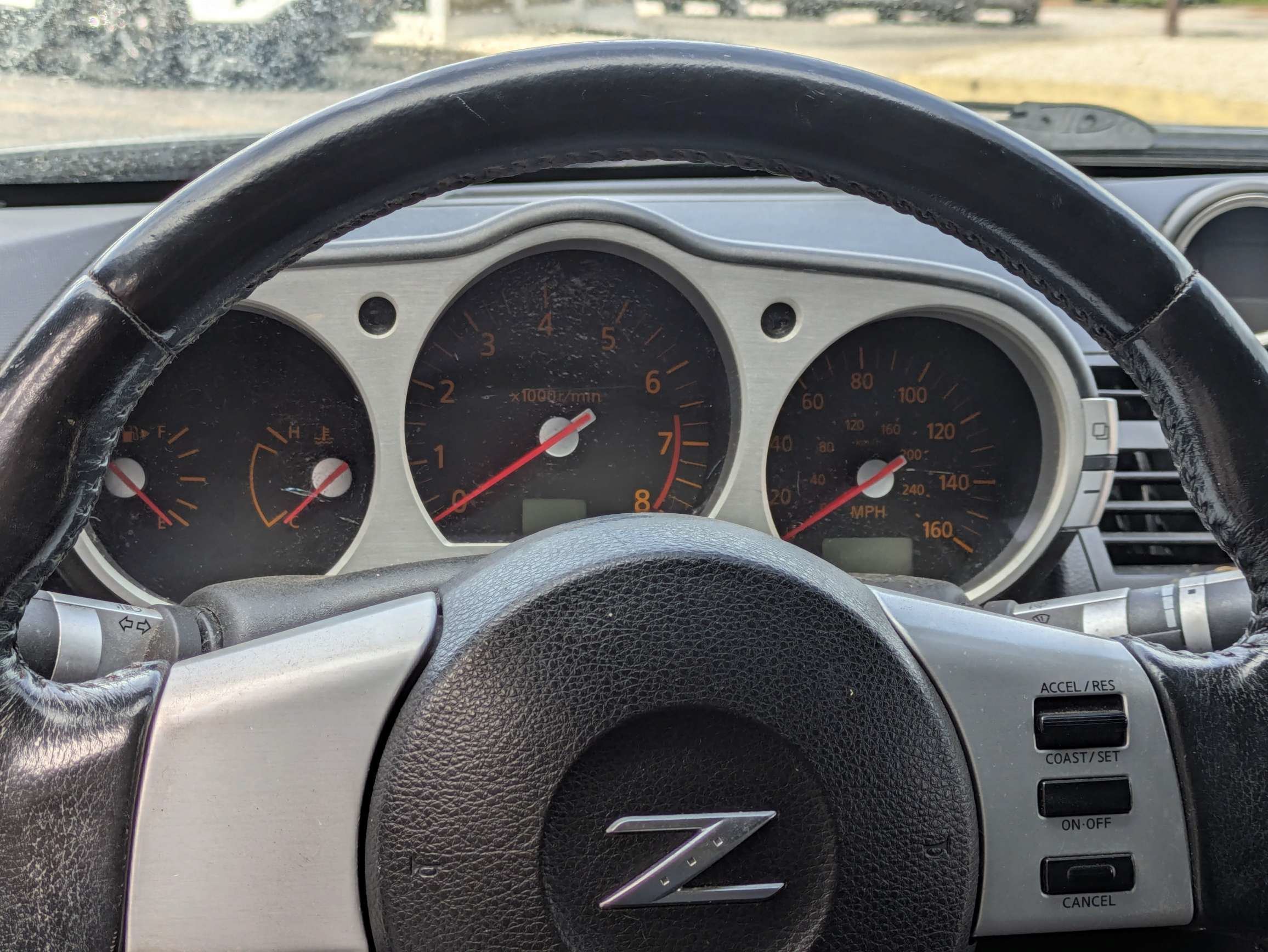 Used 2004  Nissan  image 22